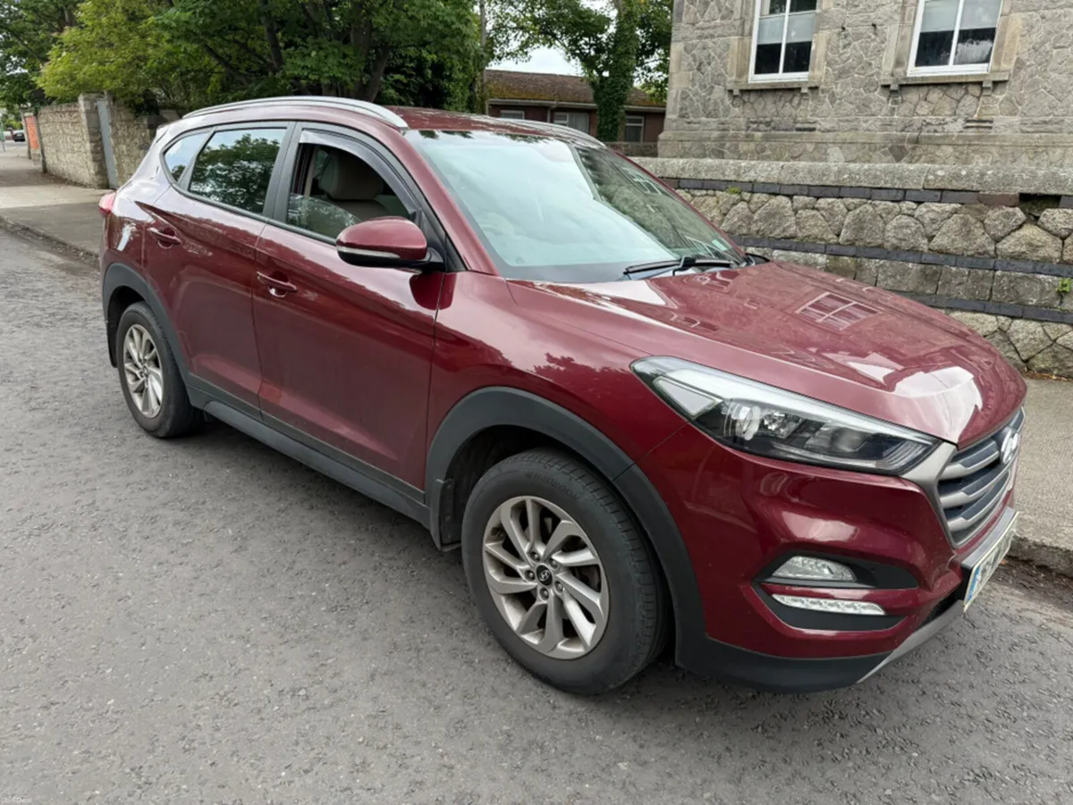 Hyundai Tucson EXECUTIVE 5DR - Image 1