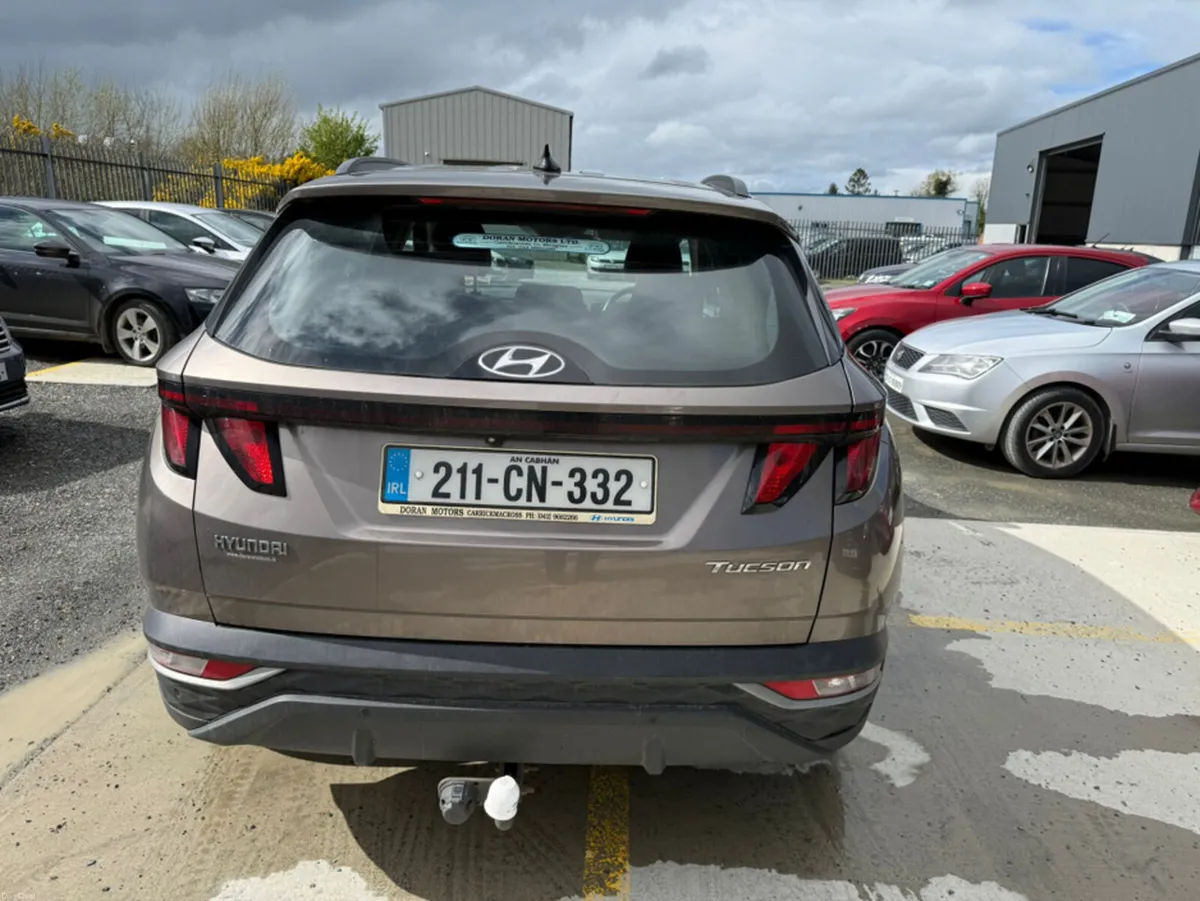 Hyundai Tucson EXECUTIVE 2WD 5DR - Image 3