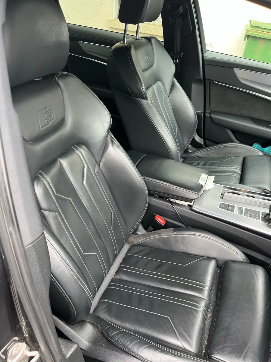 Car - Image 2