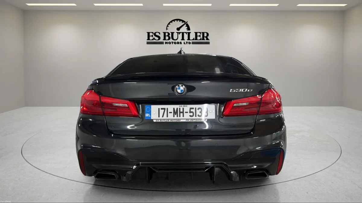 2017 BMW 530e G30 MSPORT 2.0 PETROL PLUG IN HYBRID - Image 4