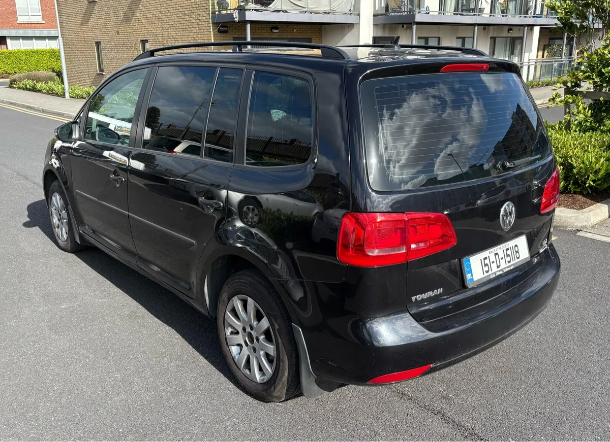 2015 Volkswagen Touran - Image 3