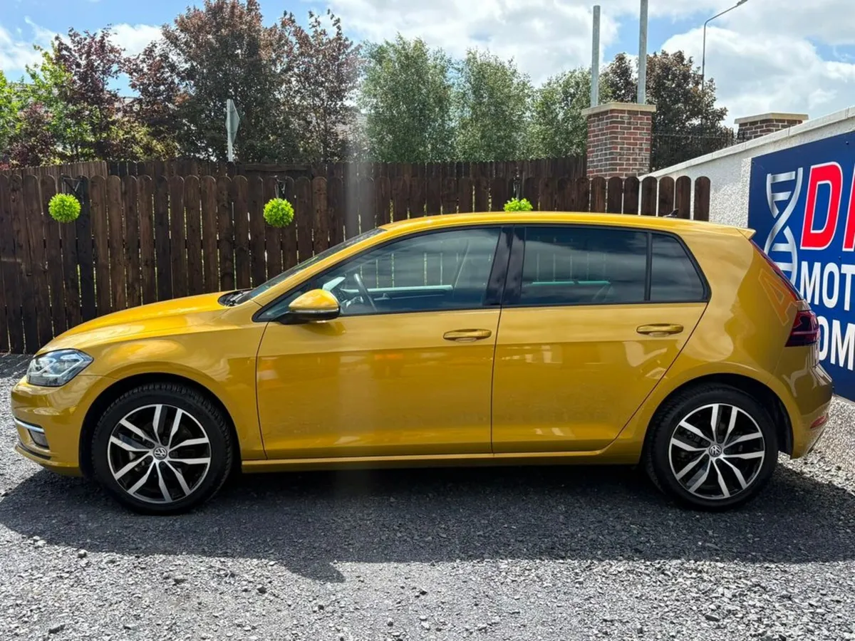 Volkswagen Golf HIGHLINE - DSG - LOW KMS - Image 4