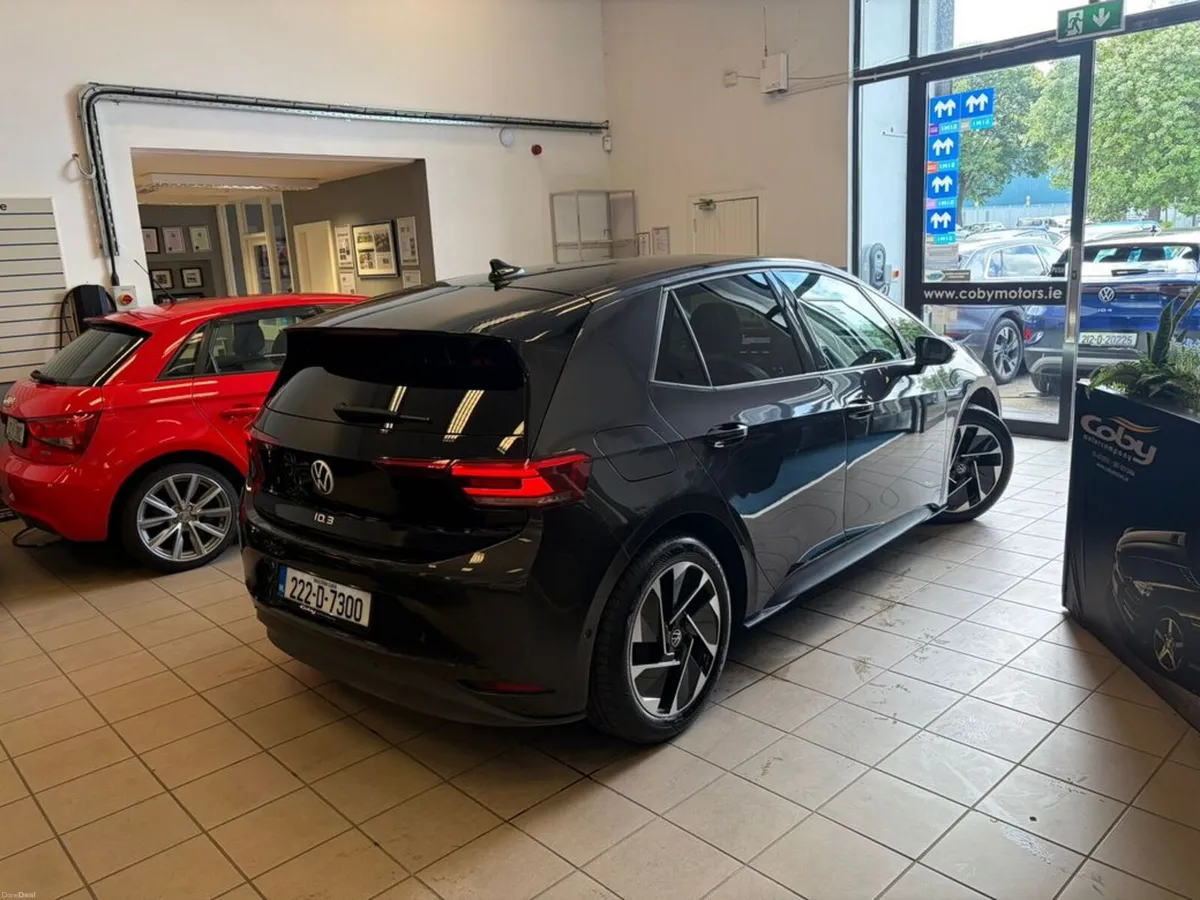 Volkswagen ID.3 PRO 150 KW Life DX 58kwh204HP ELEC - Image 3