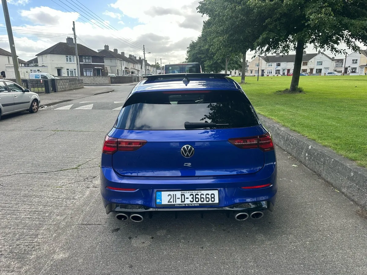 Volkswagen golf R - Image 3