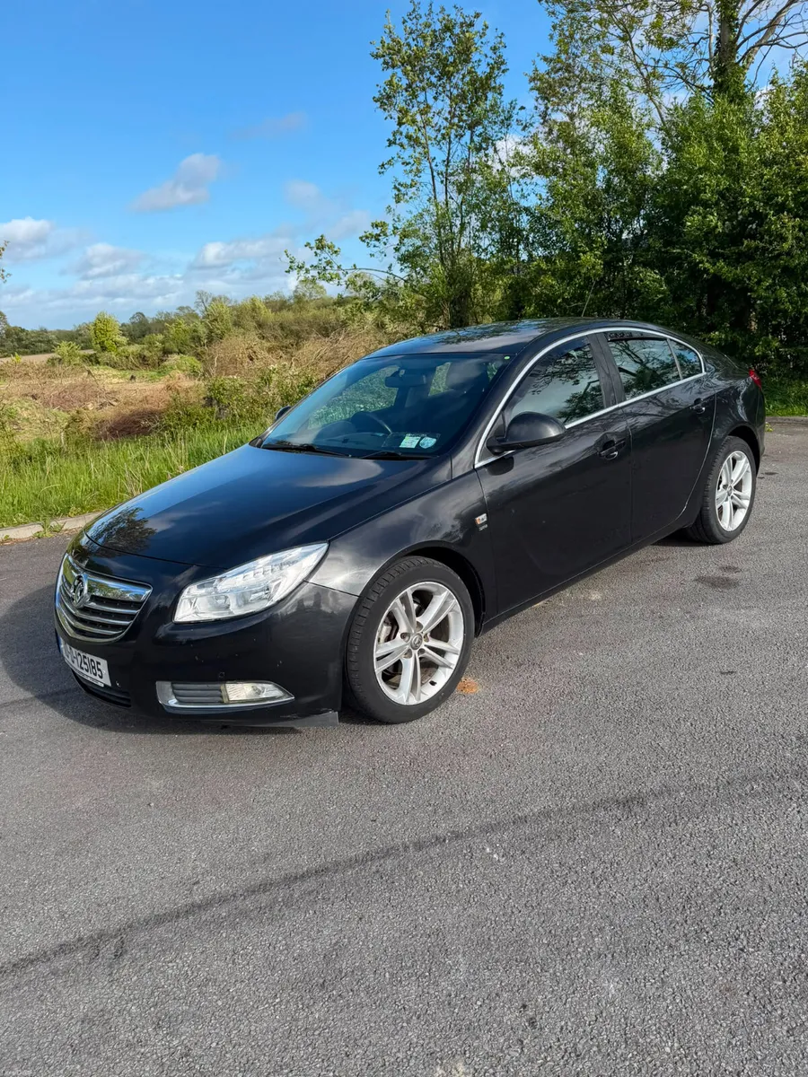 Vauxhall Insignia 2010 Fully serviced - Image 3