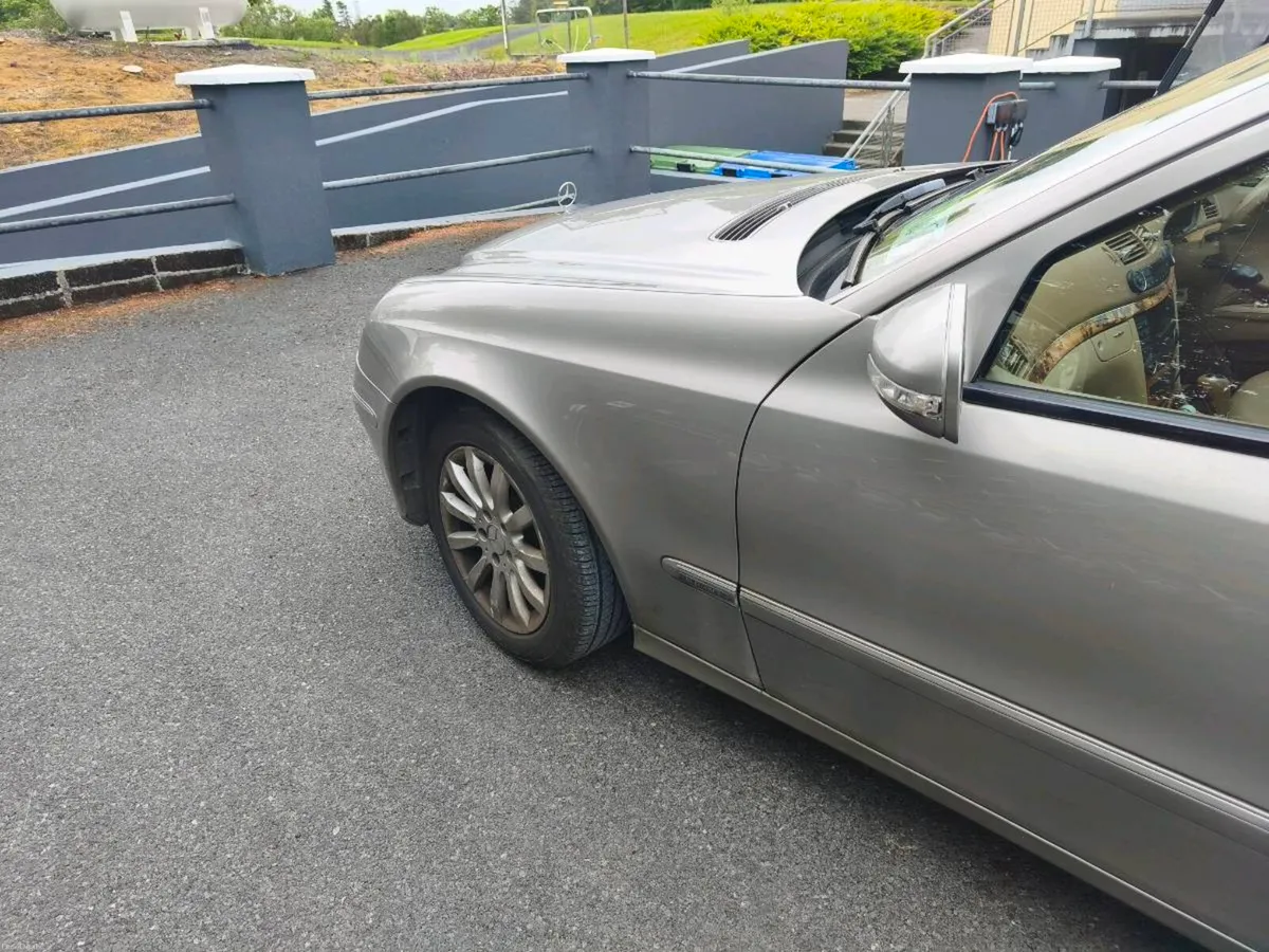 08 eClass Mercedes 1.8P *LOW KMS* - Image 4
