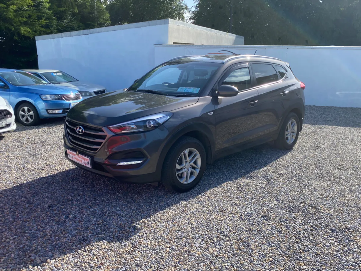2018 Hyundai Tucson - Image 2