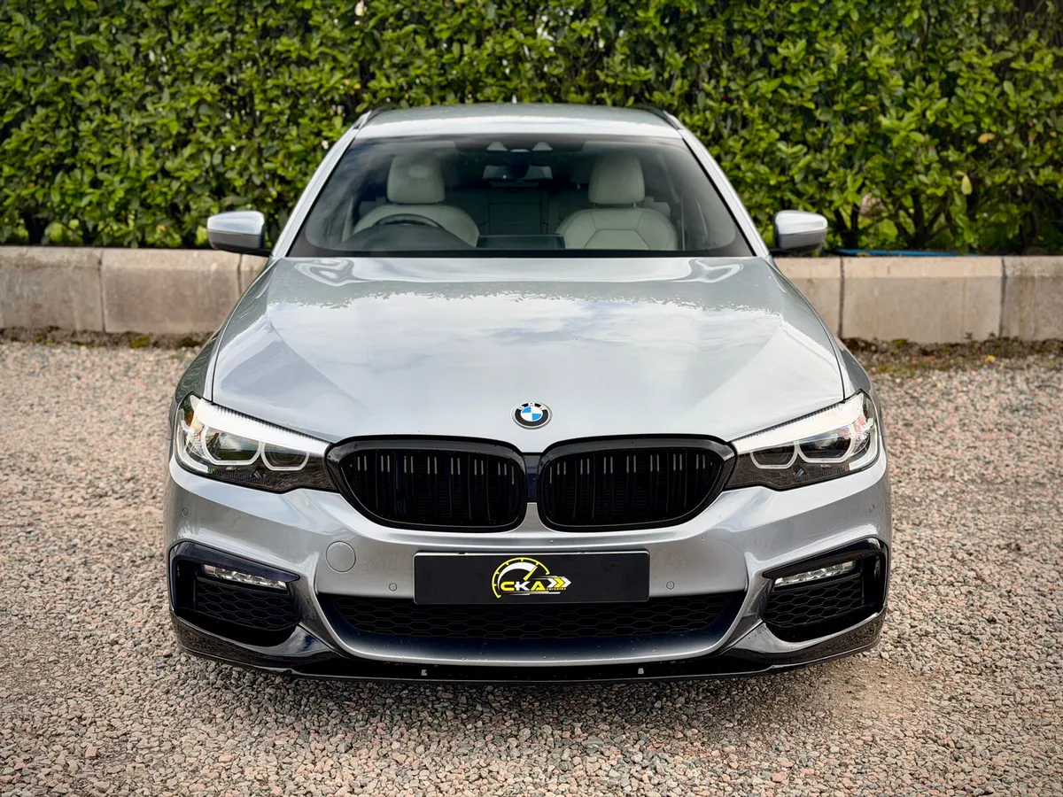 2017 BMW 5-Series 520d M Sport *NEW ALLOYS* - Image 4