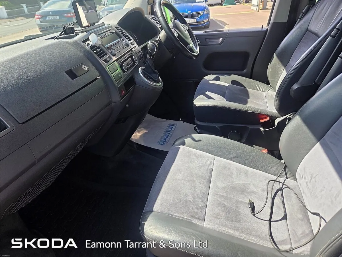 Volkswagen Caravelle CARAVELLE SWB 140BHP  TDI DSG - Image 3