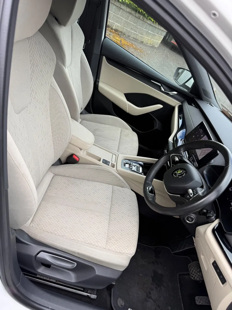 Skoda Octavia 2021 automatic - Image 4
