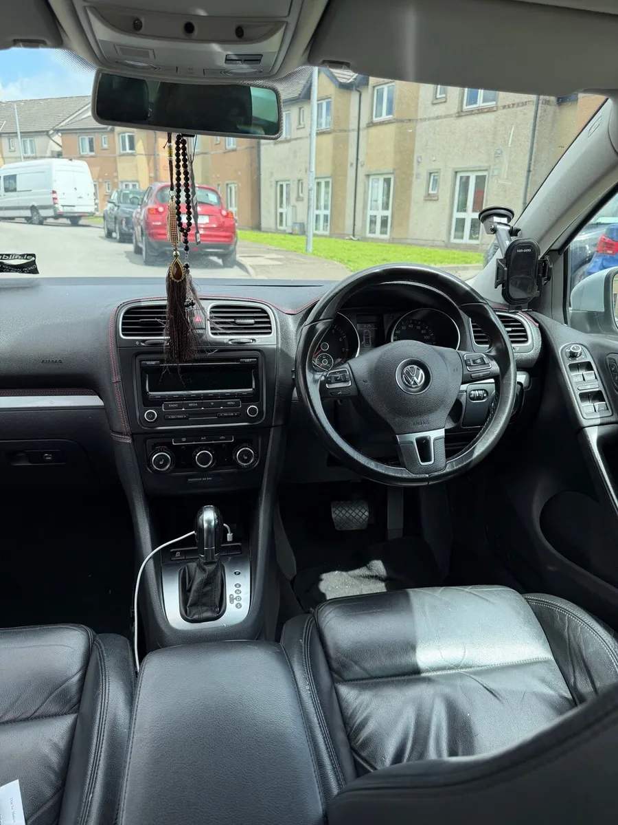 Volkswagen Golf 1.4 petrol automatic - Image 3