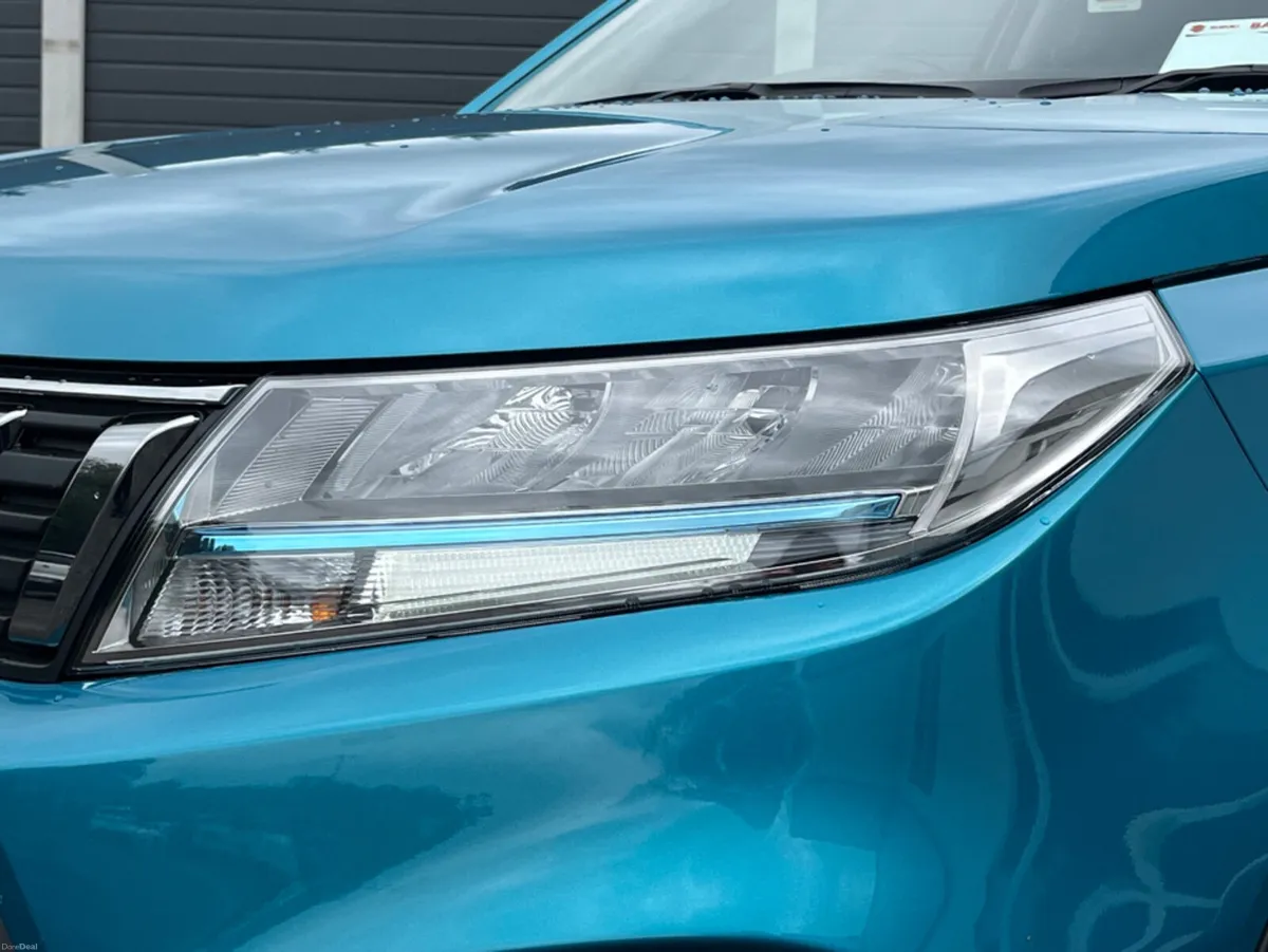 Suzuki Vitara 1.5 S1-HEV SZ5 ALLGRIP - Image 3