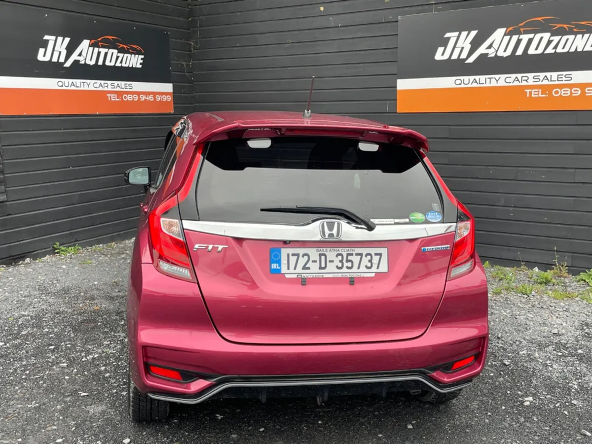 Honda Fit 1.5 HYBRID 5DR - Image 5