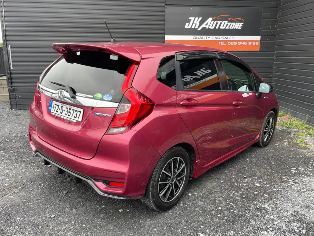 Honda Fit 1.5 HYBRID 5DR - Image 6