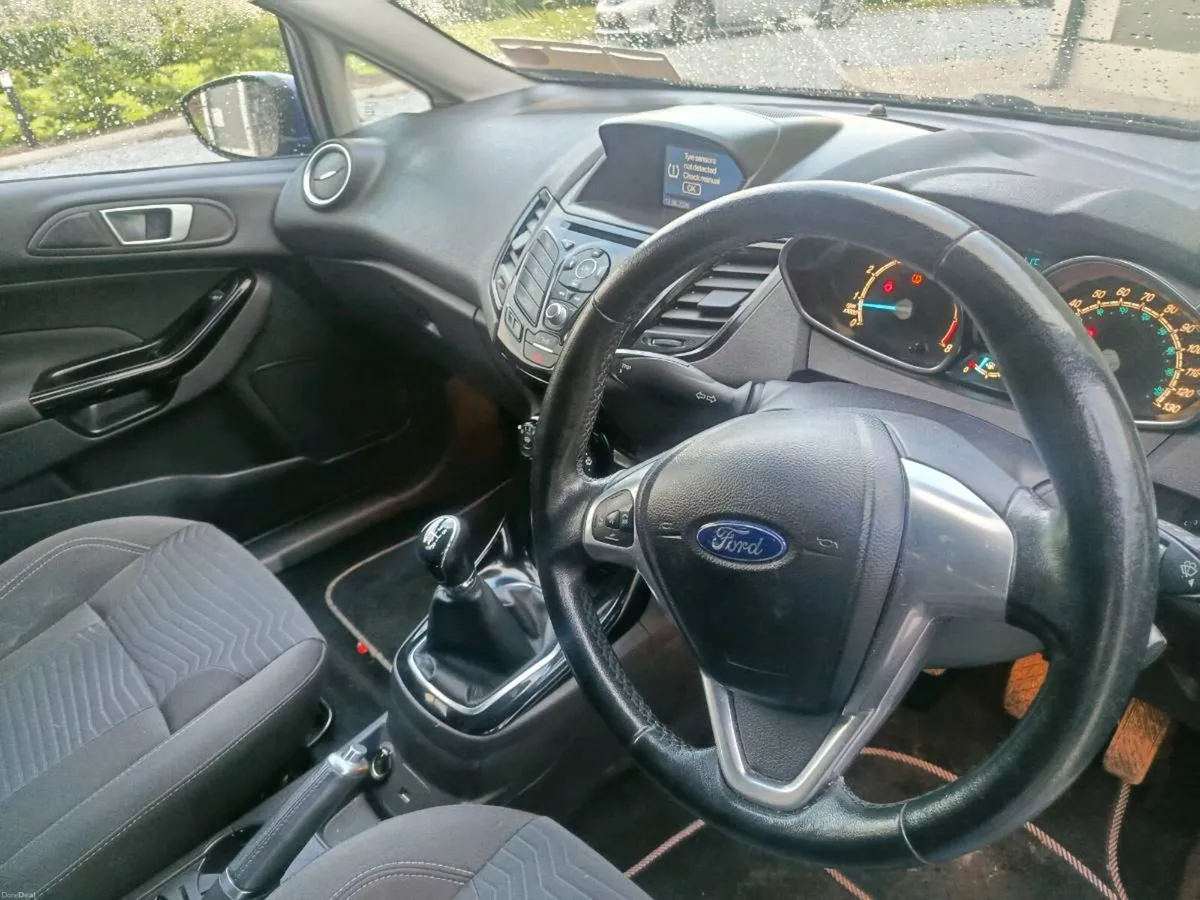 Ford fiesta 2016 1.25 Petrol   NCT 05/28 tax 07/26 - Image 4