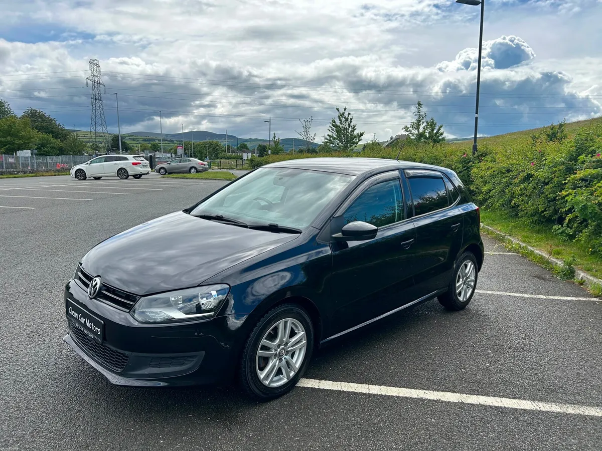 VOLKSWAGEN POLO 2013 AUTOMATIC - Image 4