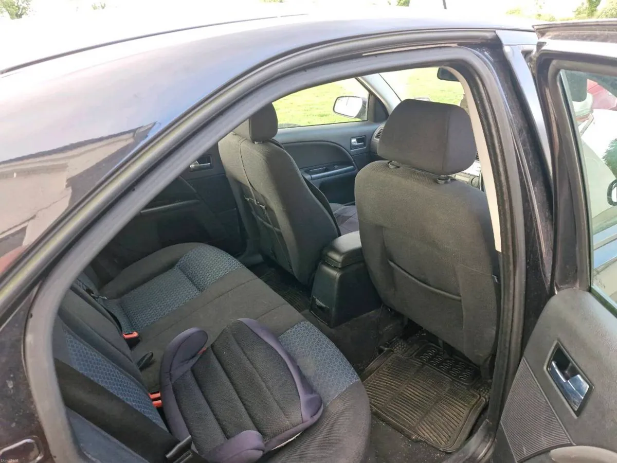 Ford mondeo - Image 4