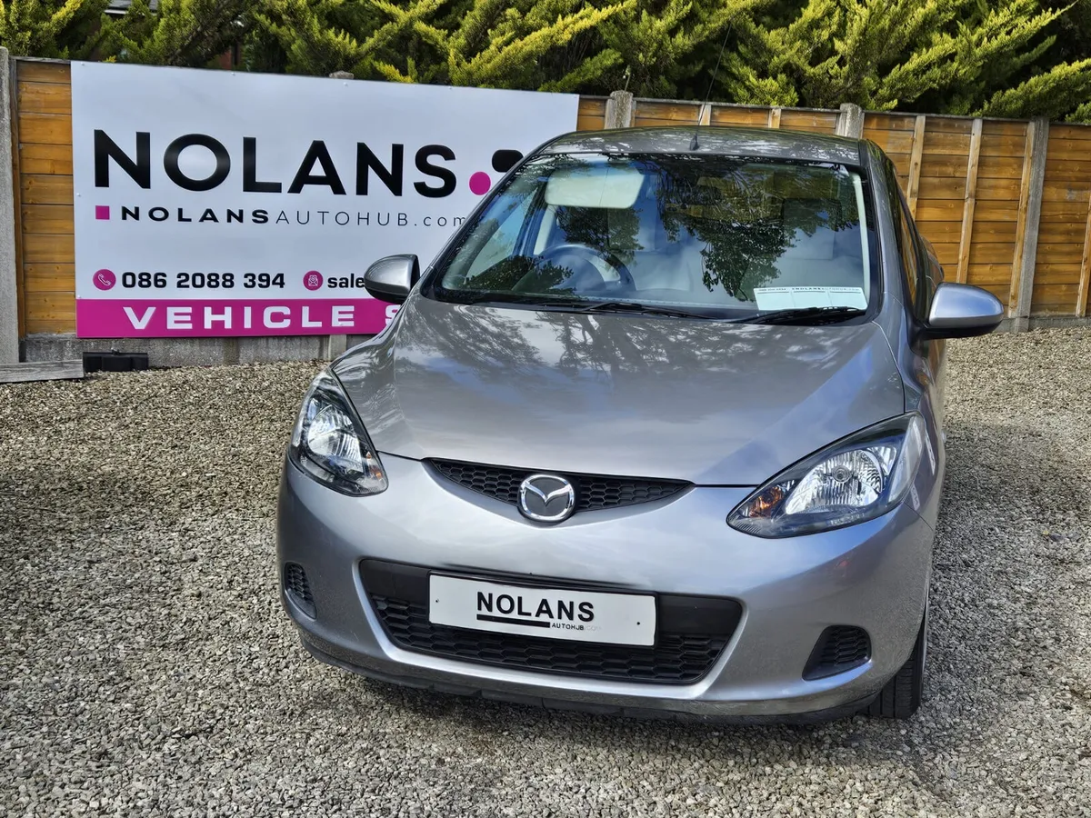 Mazda DEMIO 1.3 automatic - Image 2