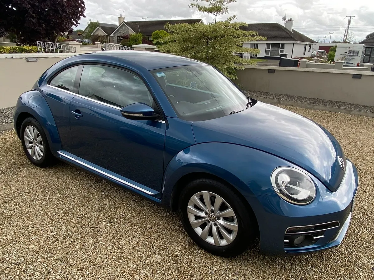 Volkswagen Beetle 2017 - Image 1
