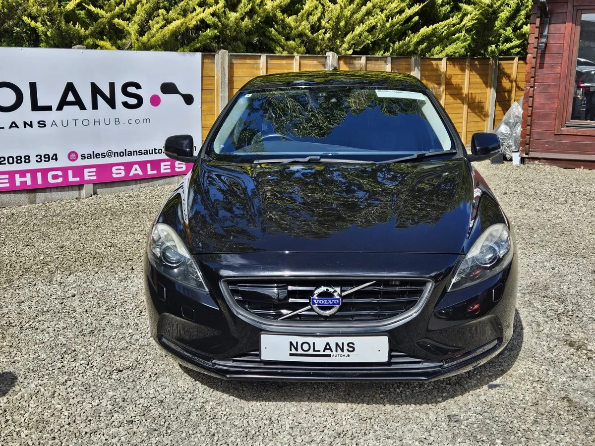 VOLVO V40 D4 AUTO DIESEL NEW NCT - Image 4