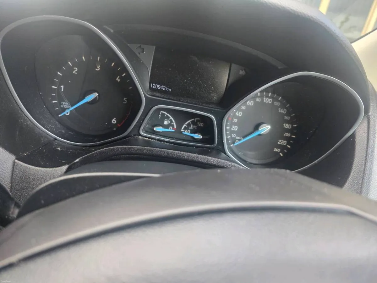 FORD FOCUS - NCT until March 27 - Image 4