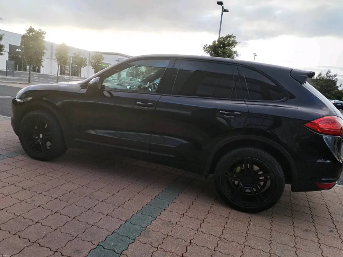 Porsche Cayenne 3.0 Disel NCT and tax.  16995 - Image 4