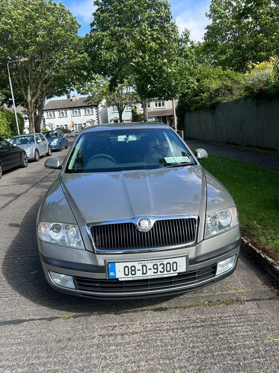 Skoda Octavia car - Image 1