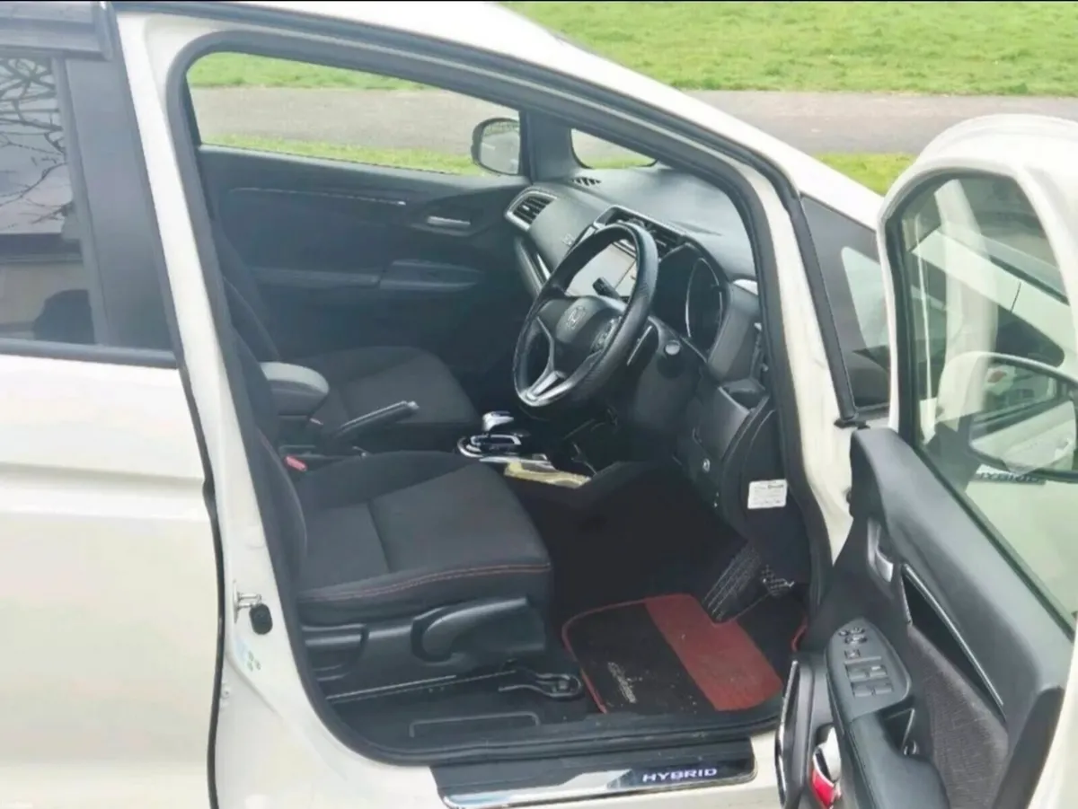 2013 Honda Jazz/Fit 1.5 Hybrid Automatic - Image 2