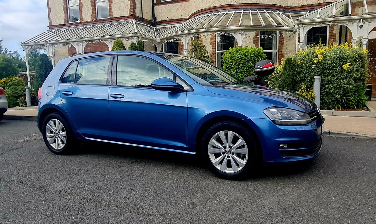 Stunning VW Golf 1.2 Automatic Comfortline - Image 3
