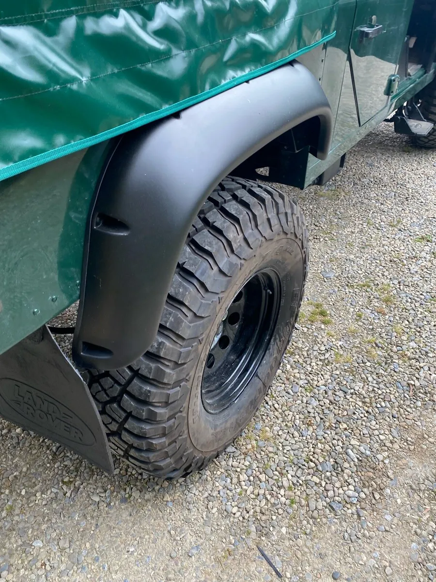 Defender 130 - Image 5