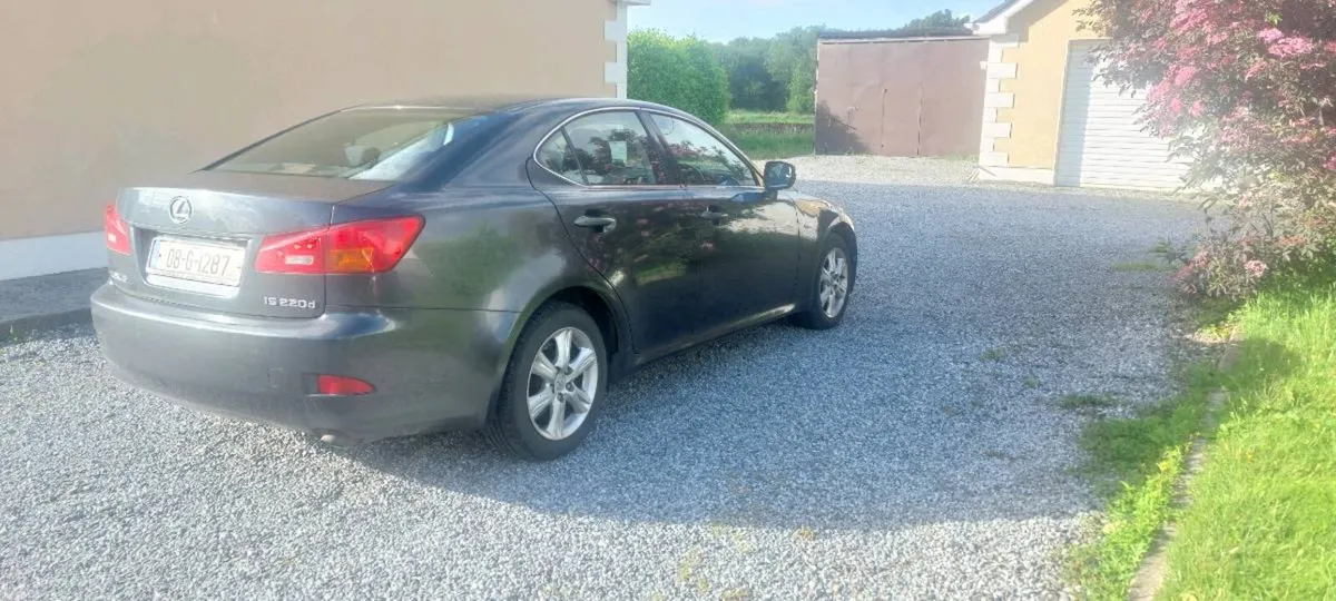 Lexus - Image 4