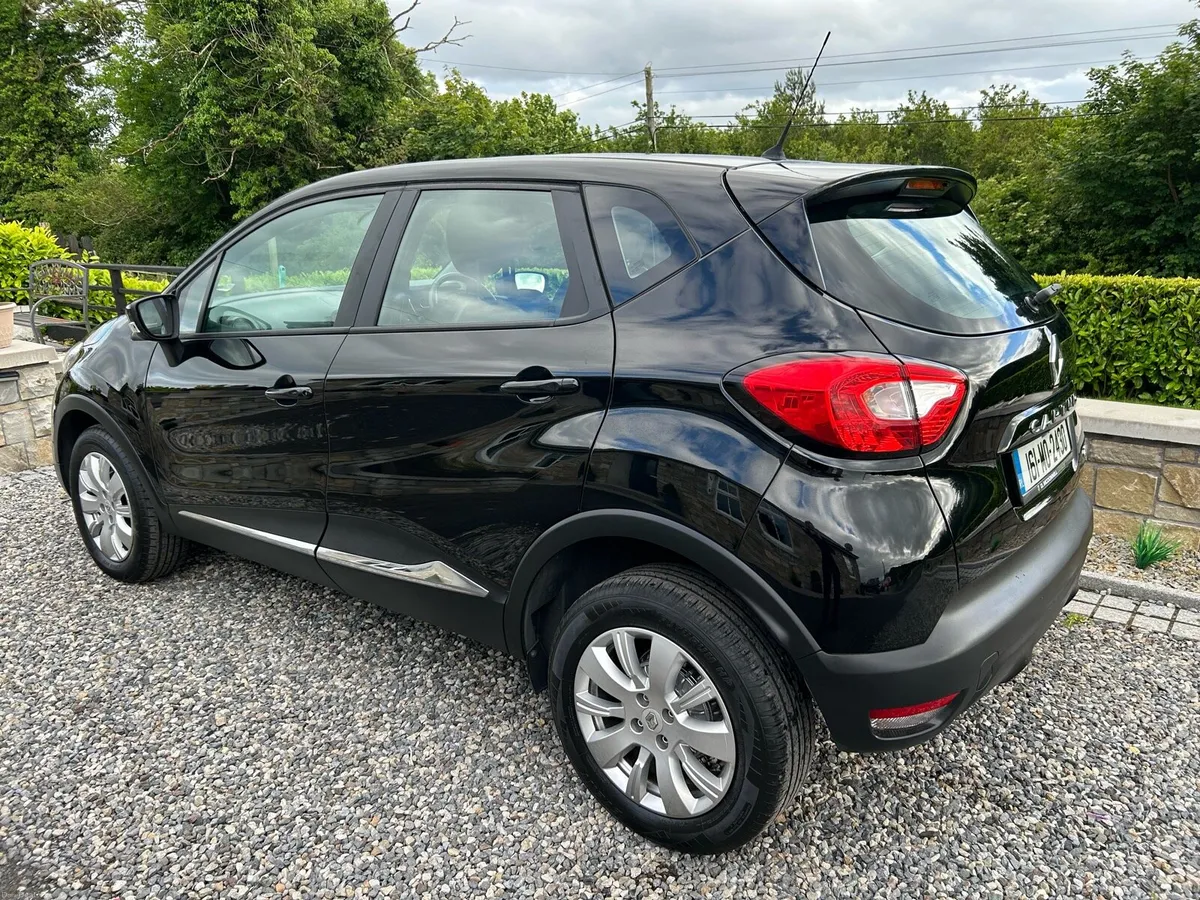 2016 Renault Captur life 1.5 CRDI - Image 3
