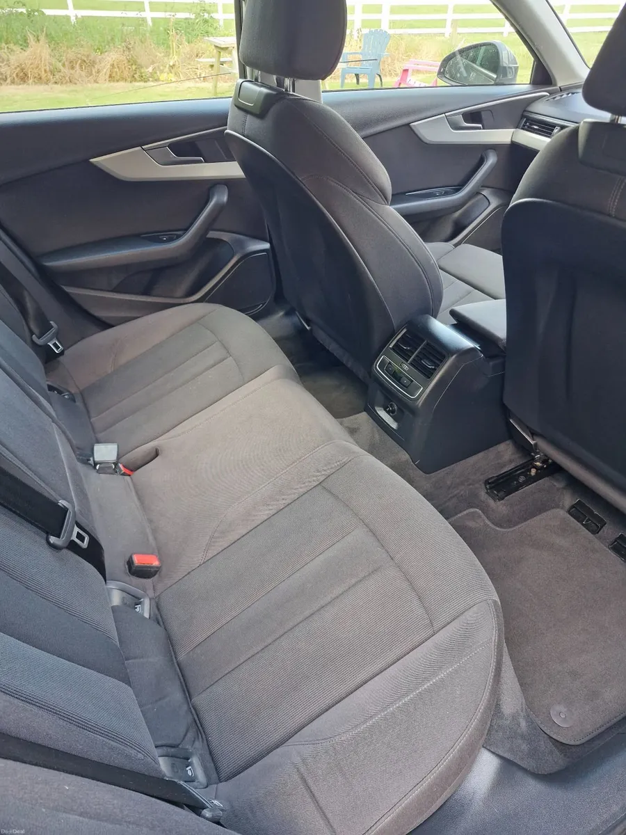 Audi A4 2016 - Image 3