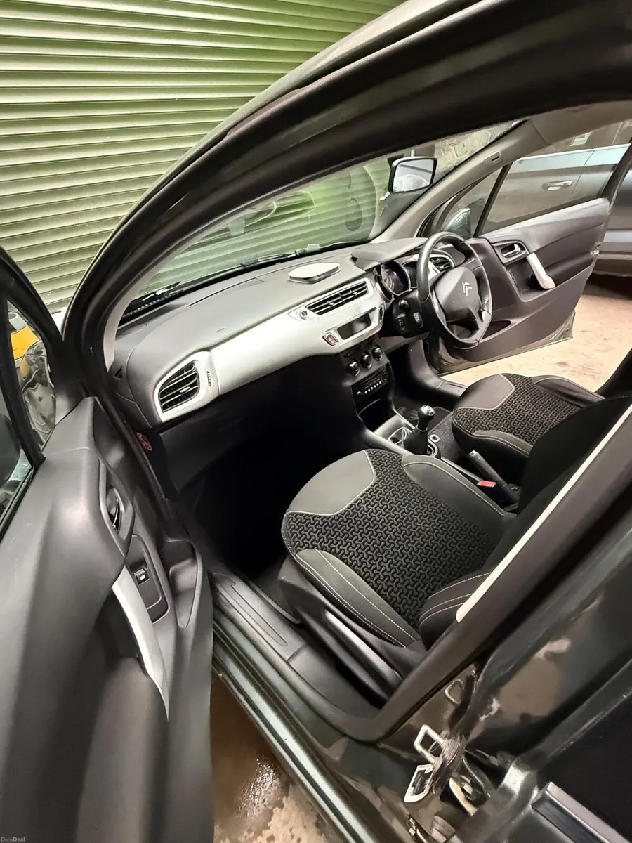 12 CITROEN C3 - Image 6