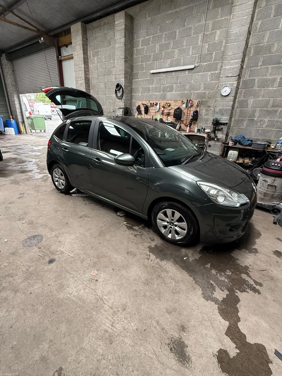 12 CITROEN C3 - Image 1