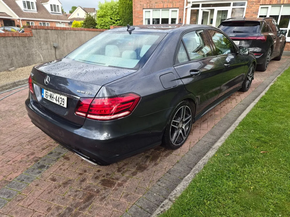 Mercedes E220 CDI   AMG Night Edition - Image 3