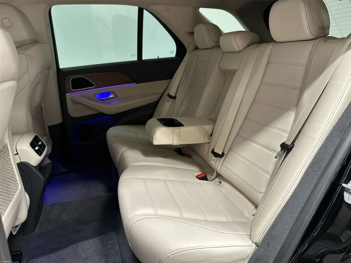 Mercedes-Benz GLE GLE300 D 4Matic AMG Line - Image 4