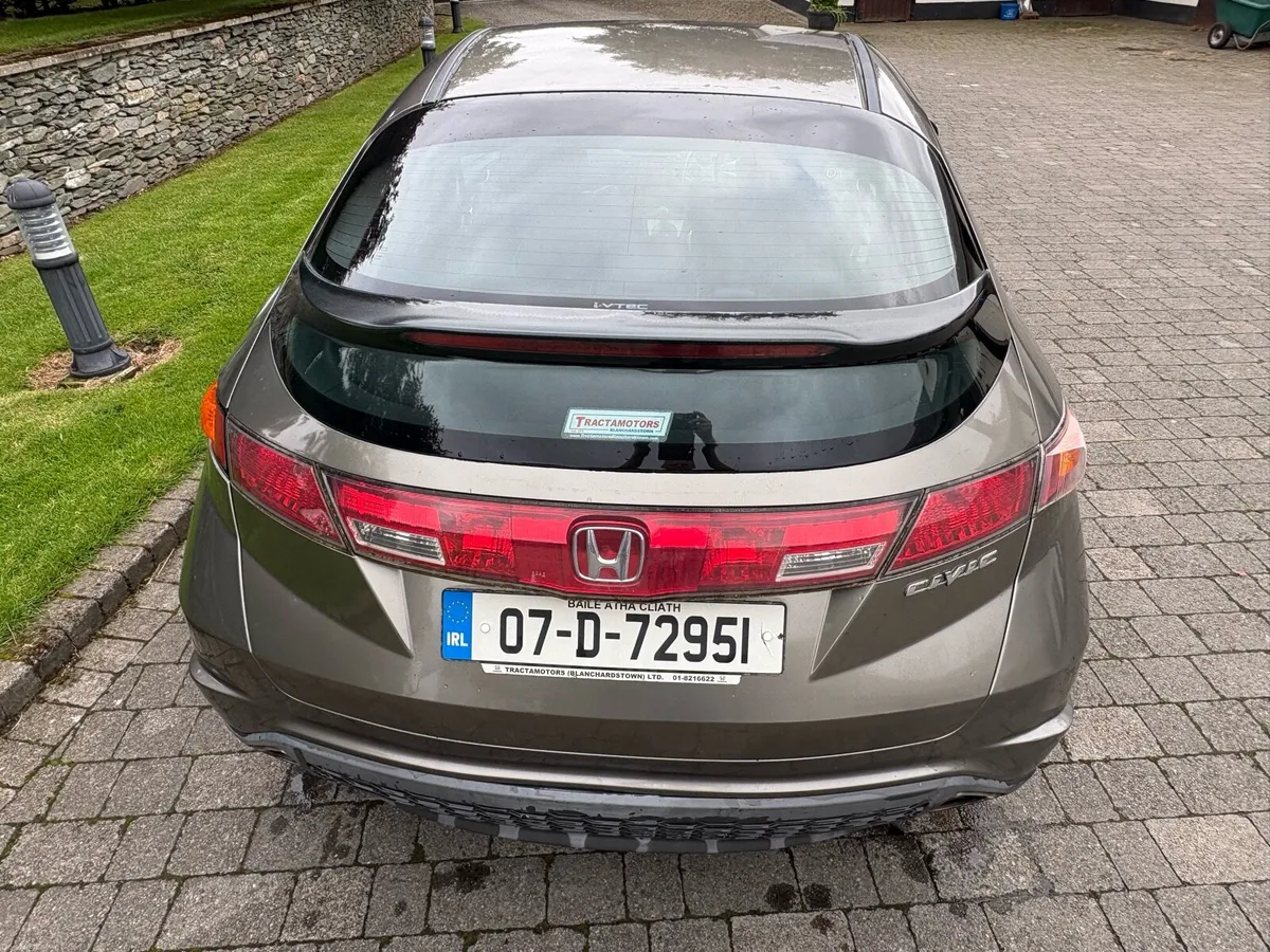 Honda Civic - Image 2
