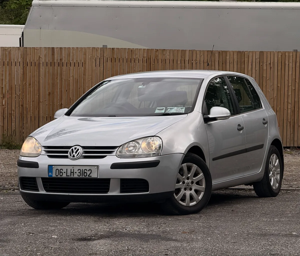 Volkswagen Golf 2006 1.4 Petrol Manual LOW KM - Image 1