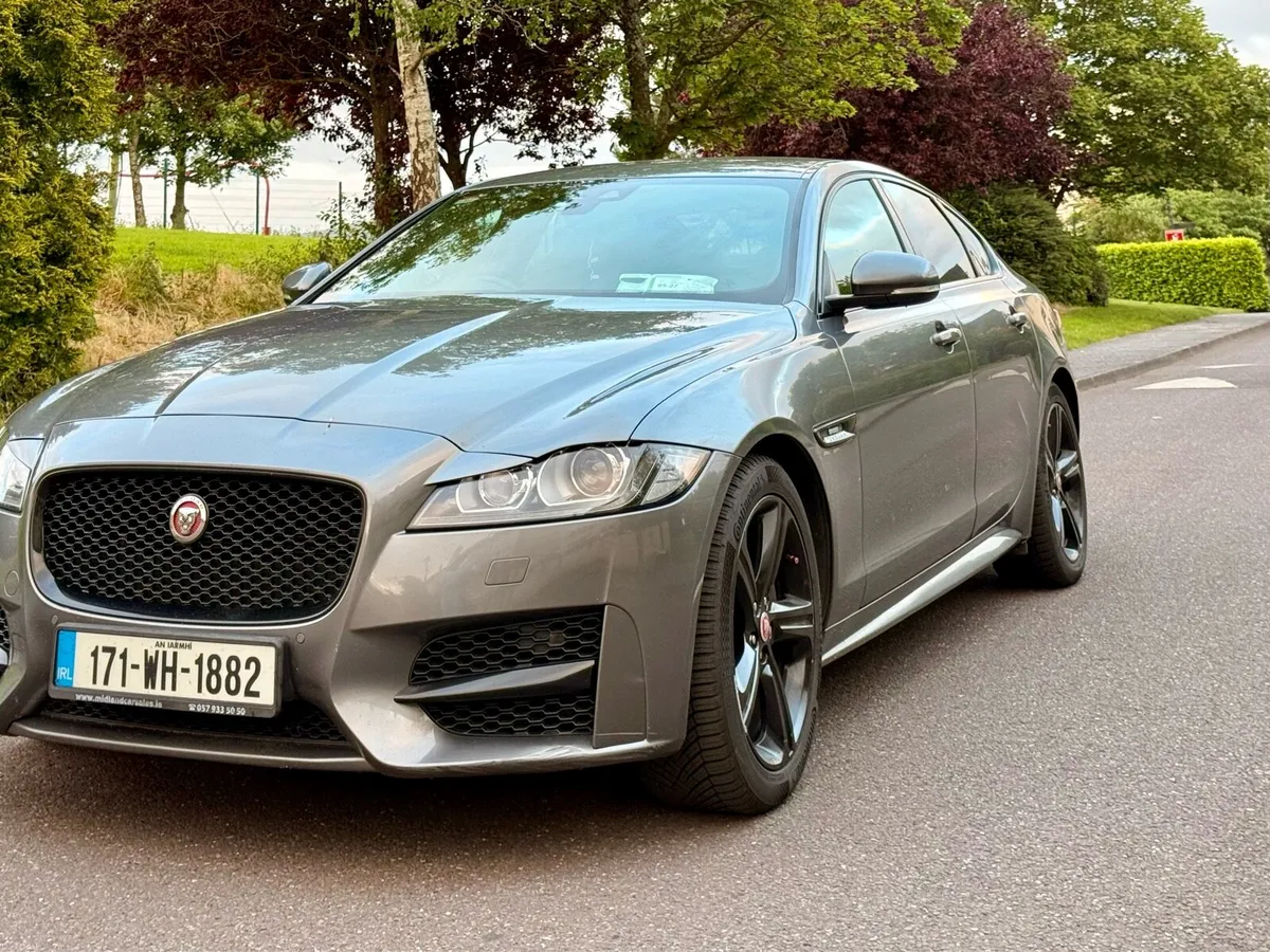 2017 Jaguar XF R-Sport 2.0 Diesel 180bhp - Image 2