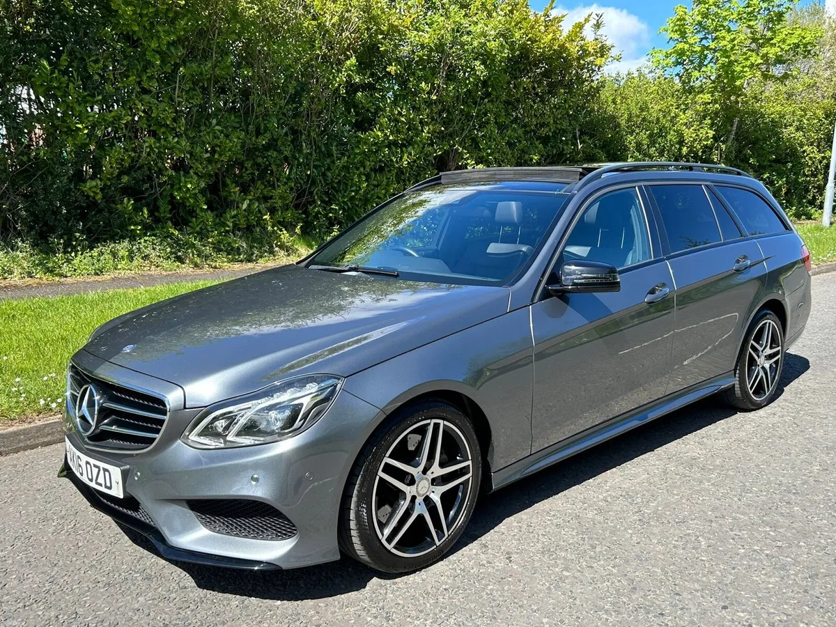 2016 Mercedes E350 V6 Night Edition - Image 4