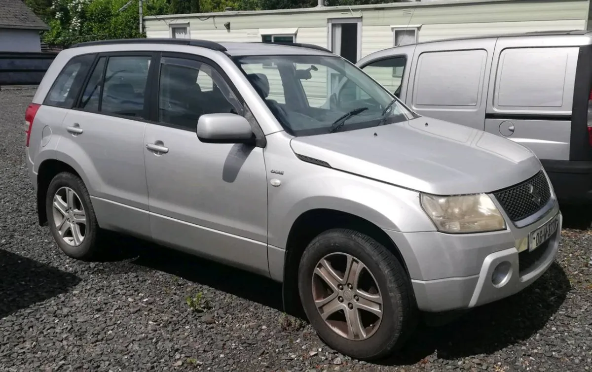 Suzuki Grand VITARA 06 2.0 silver NCT Feb 27 - Image 1