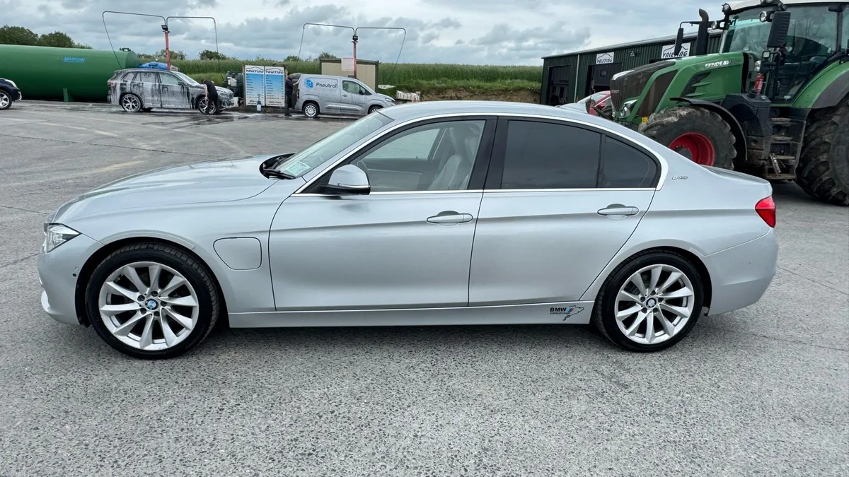 BMW 330e Luxury 2016 Plug-In Hybrid New NCT - Image 4