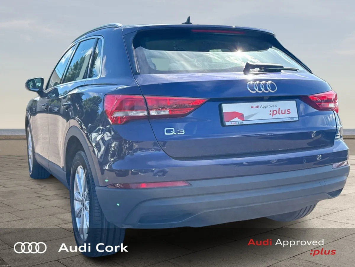 Audi Q3 1.5 TFI E 245BHP SE AUTOMATIC WITH COMFORT - Image 5