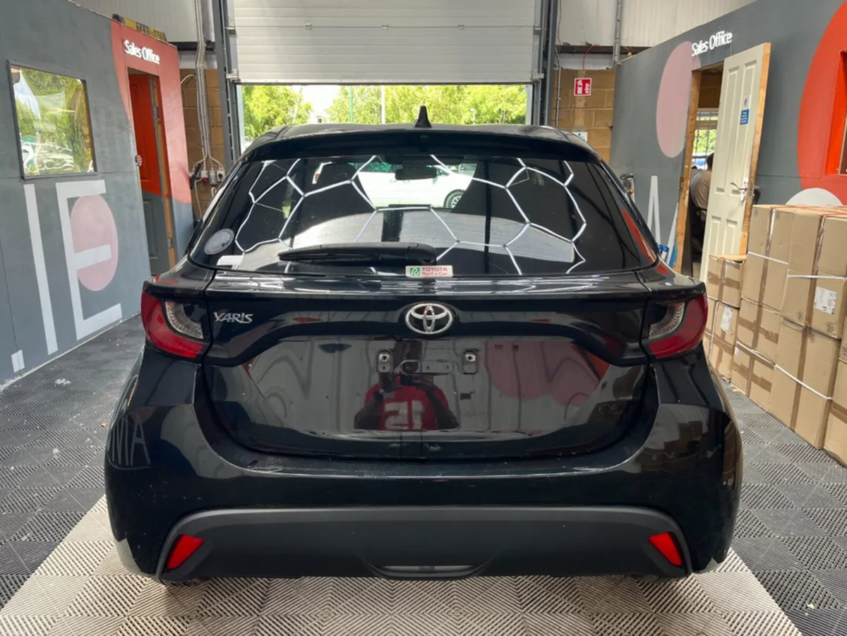 Toyota Yaris 2021 TOYOTA YARIS X 1.0 AUTOMATIC / R - Image 3