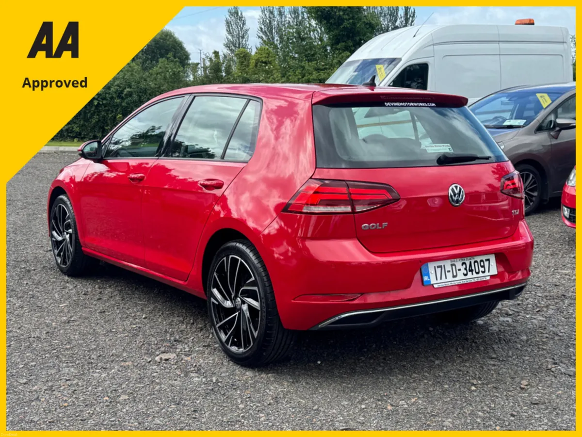Volkswagen Golf COMFORTLINE 1.6 TDI MANUAL 5SPEED - Image 2