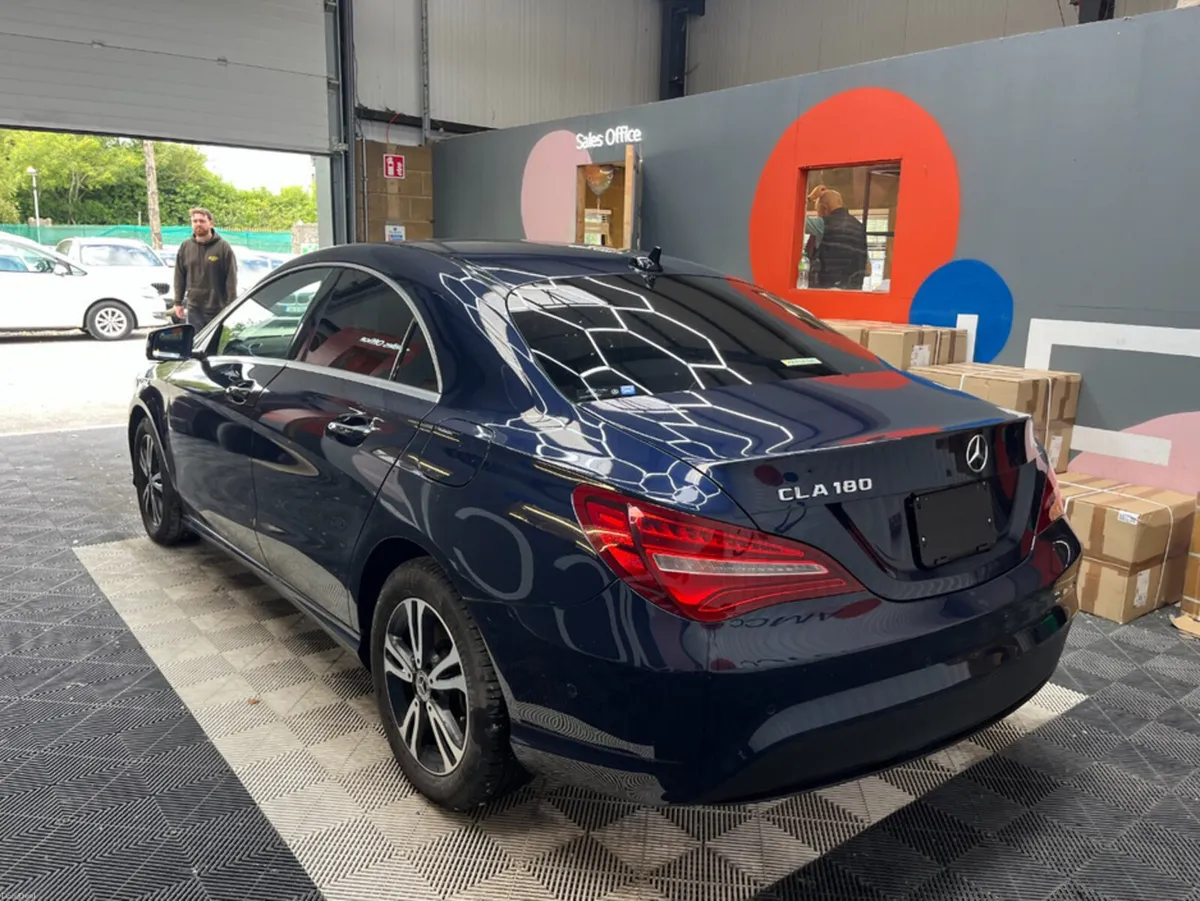 Mercedes-Benz CLA 2017 MERCEDES-BENZ CLA180 1.6 AU - Image 4