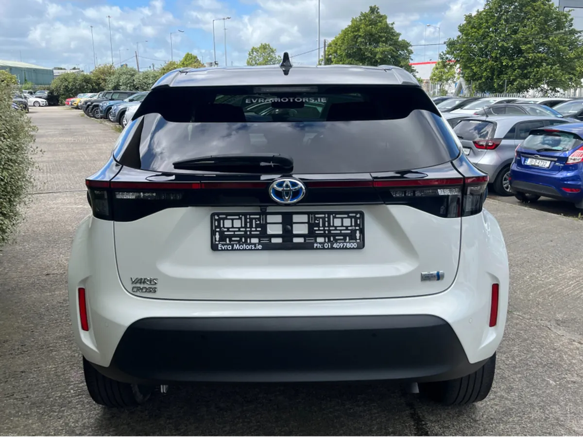 Toyota Yaris Cross G HYBRID AUTOMATIC 1.5 PETROL / - Image 5