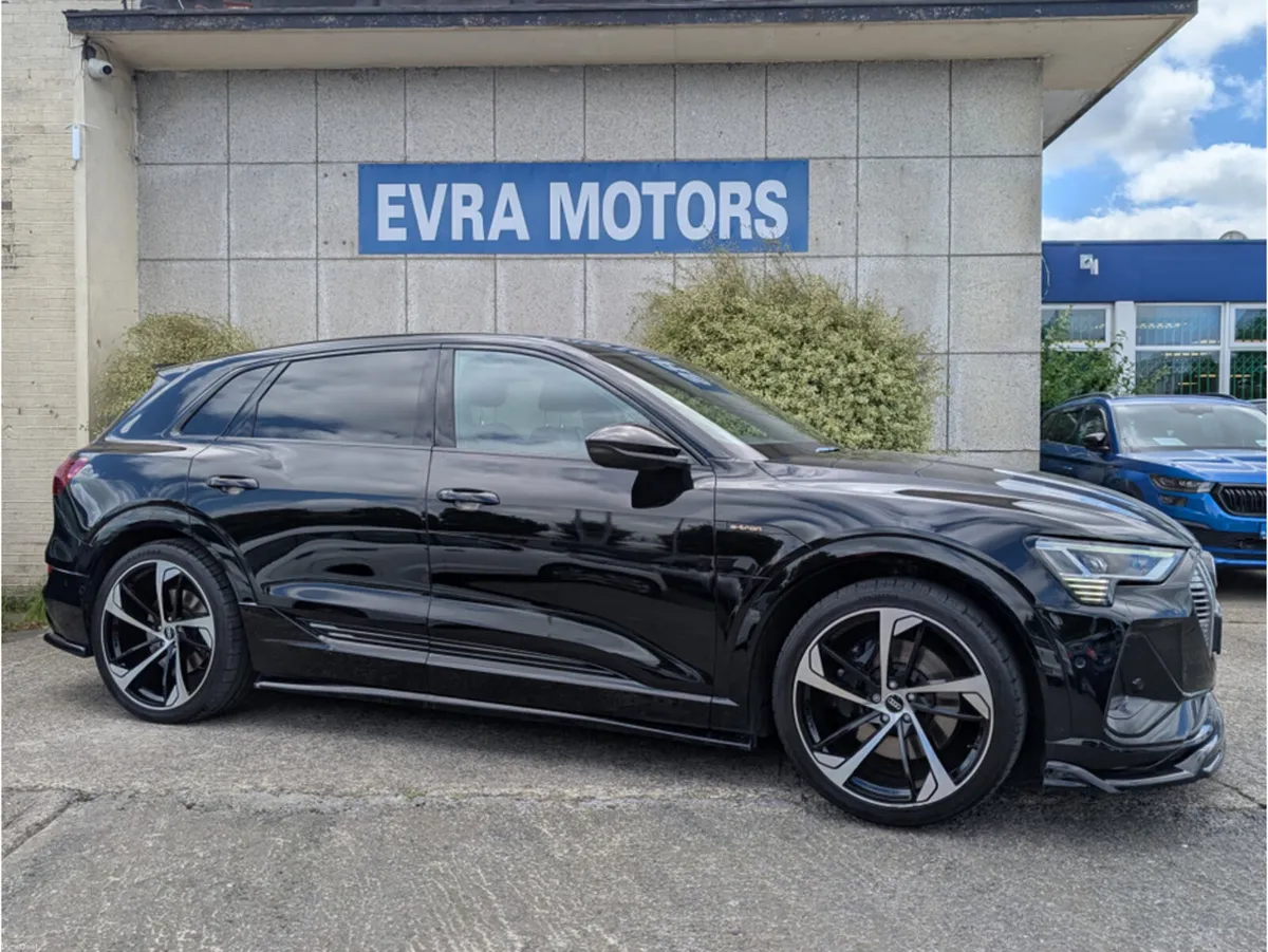 Audi e-tron 50E S LINE  QUATTRO ELECTRIC AUTOMATIC - Image 3