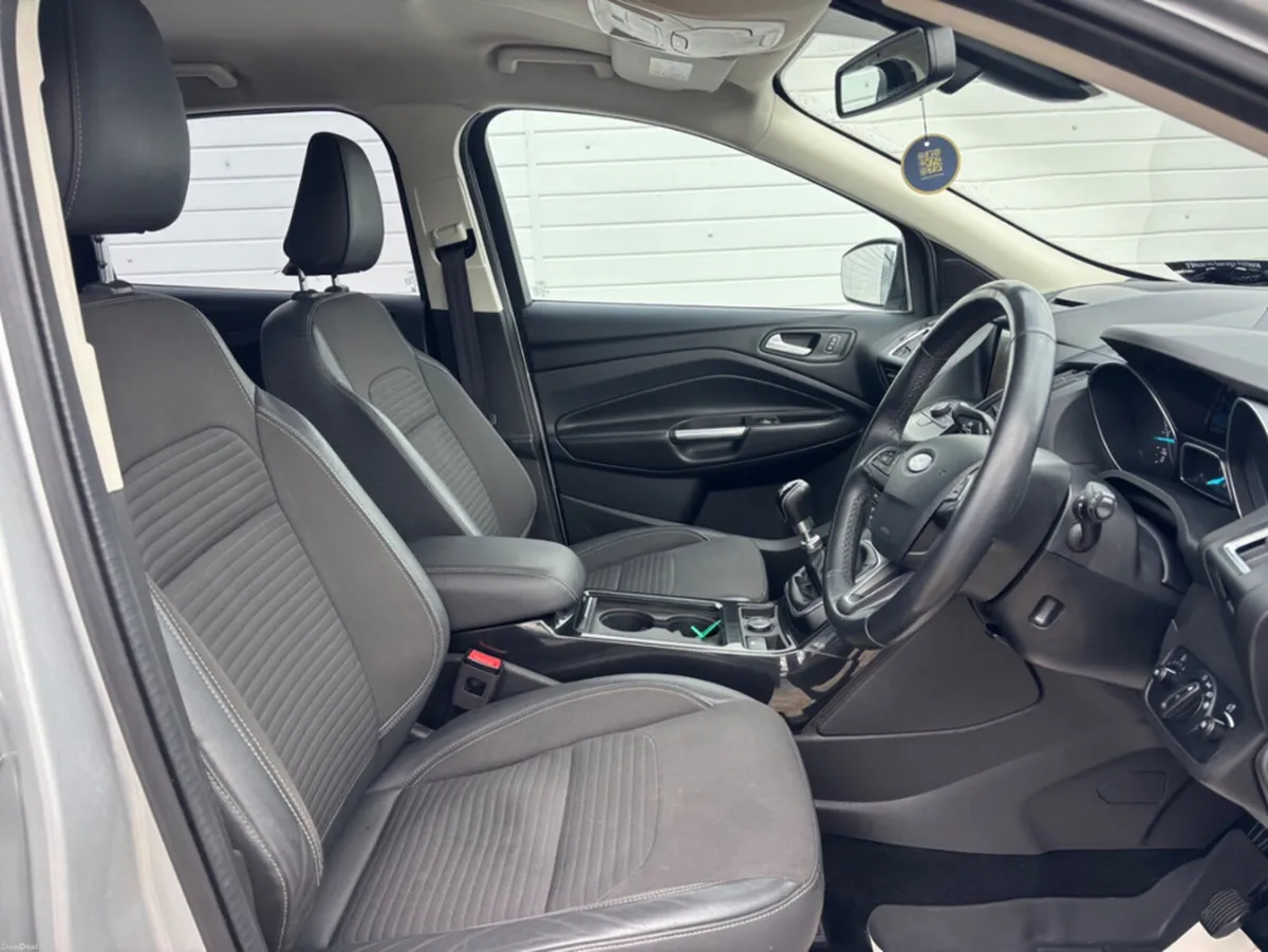 Ford Kuga TITANIUM 2.0 TDCI 150PS 6SPEED 4DR - Image 2
